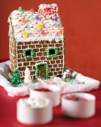 gingerbread;cookie;girl;mug;hot-chocolate;marsmellows;winter;hot-drink;holiday;cookie-decorating;kids;children;food;fun;activity;baking;house;candy;sweets